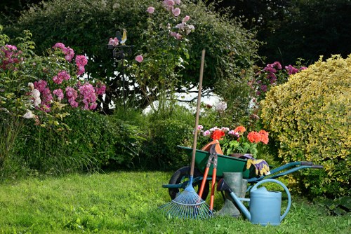 User managing cookie preferences on landscaper website